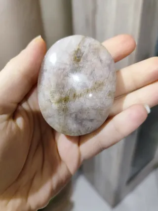 Peristerite Pietra Levigata moonstone