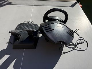 Volante PlayStation Thrustmaster T80 con pedales