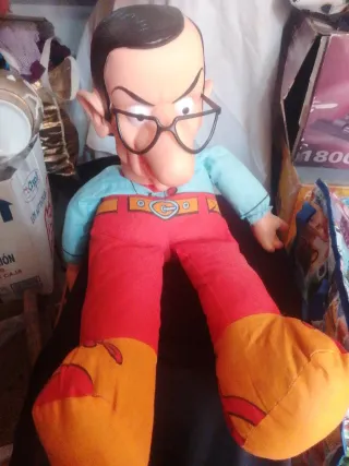 Muñeco de peluche personaje Alfonso Guerra