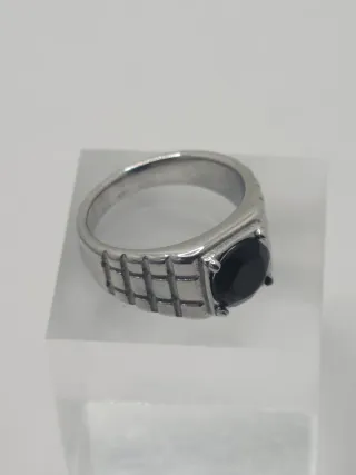 Anillo Acero Quirúrgico con onix Negro