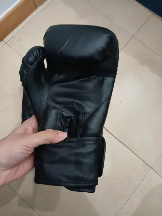 Guantes de Boxeo VENUM Negros