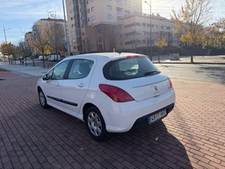 Peugeot 308 1.6 HDI 92 CV 5 PUERTAS