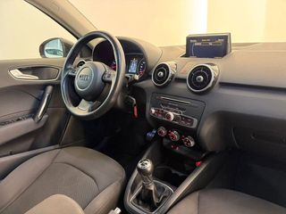 Audi A1 Sportback 1.0 TFSI 95CV S tro Attraction