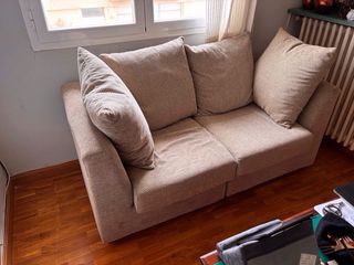 Sofá de 2 plazas en tela beige