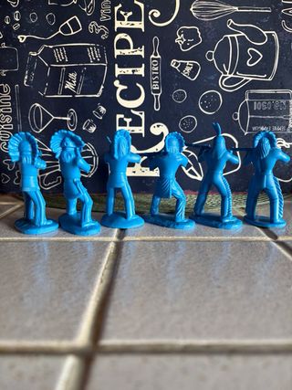 SOLDATINI DI PLASTICA TNSOLD INDIANI DDR. 6 FIGURE