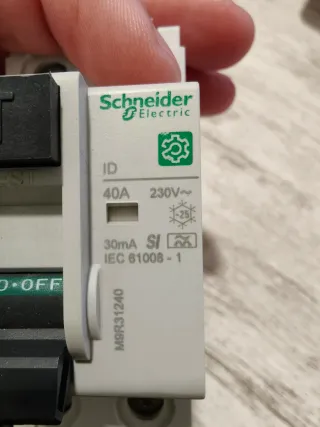 Diferencial Schneider 40A 30mA Superinmunizado