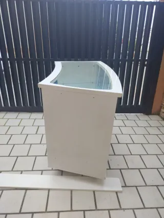 Mostrador curbo para negocio(tiendas,estética....