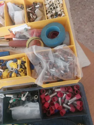 Caja de herramientas y punteras eléctricas