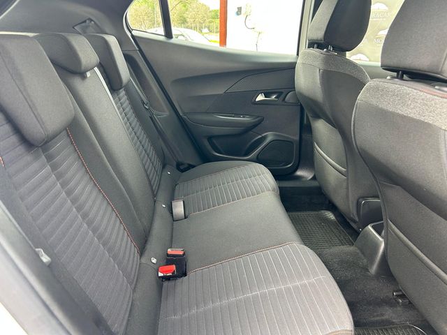 Peugeot 2008 2021