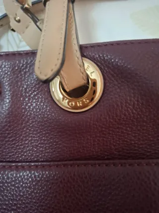 Bolso Michael kors.