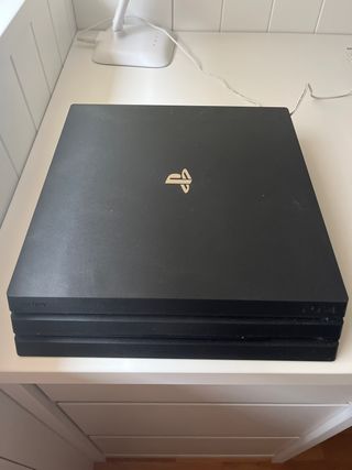 PlayStation 4 Pro (PS4 Pro) Negra
