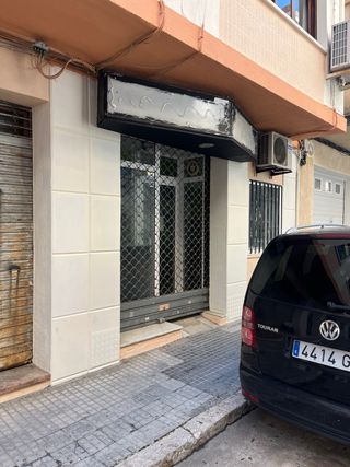 Local, peluquería en venta o alquiler