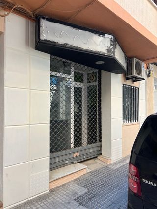 Local, peluquería en venta o alquiler