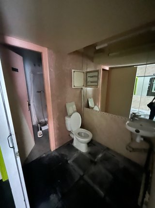 Local, peluquería en venta o alquiler