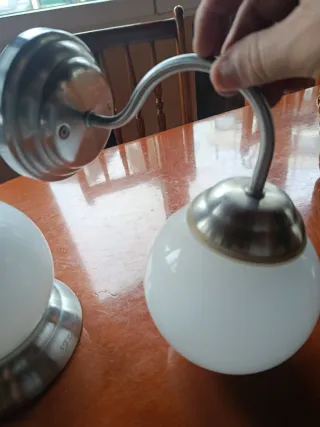 Lámparas de cristal y metal plateado