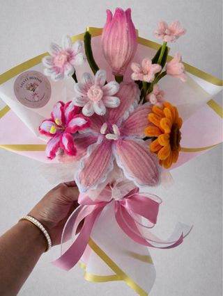 Ramo de flores eterno rosa y blanco