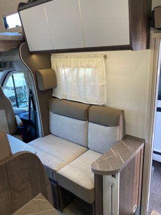 BENIMAR S-363 !!!SEMINUEVO!!! CAMAS GEMELAS GARAJE