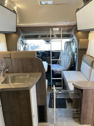 BENIMAR S-363 !!!SEMINUEVO!!! CAMAS GEMELAS GARAJE