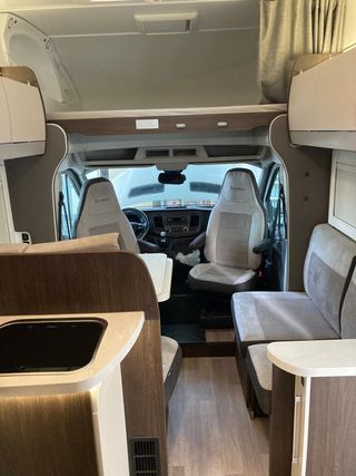 BENIMAR S-363 !!!SEMINUEVO!!! CAMAS GEMELAS GARAJE