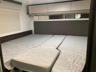 BENIMAR S-363 !!!SEMINUEVO!!! CAMAS GEMELAS GARAJE