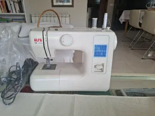 Máquina de coser Alfa 1804