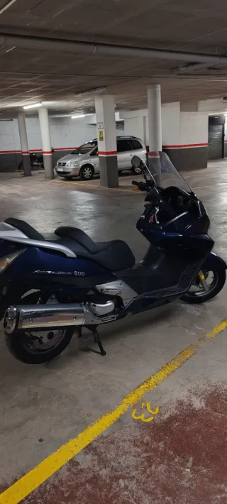 Honda Silverwing 600 Maxi Scooter