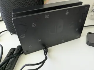 Nintendo Switch edizione Fortnite con accessori