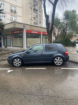 Volkswagen Golf 2001