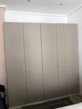 Armario Ikea 5 puertas gris