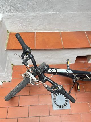 Bicicleta Montaña Rockrider Negra