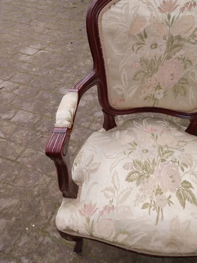 Silla Luis XV Estilo Clásico