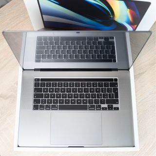 MacBook Pro 16 2019 Argento