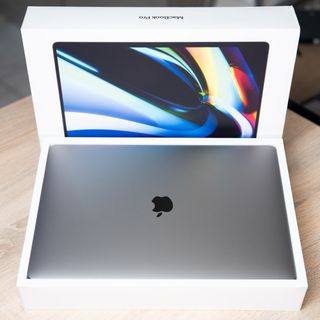 MacBook Pro 16 2019 Argento