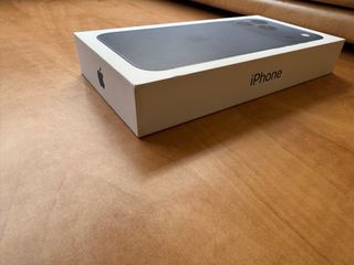 Caja iPhone 17 Pro Max