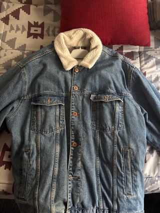 Chaqueta tejana con forro sherpa