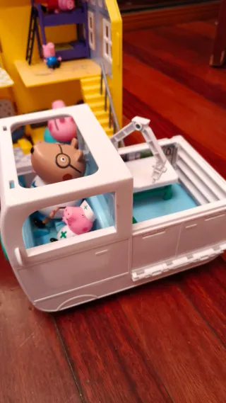Juguetes Peppa Pig Casa y Ambulancia