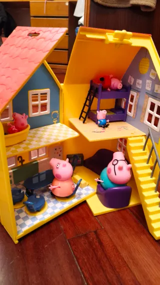 Juguetes Peppa Pig Casa y Ambulancia