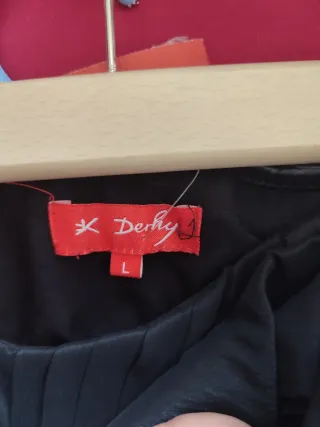 Vestido elegante palabra de honor con lazo