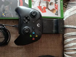 Xbox One + 3 Mandos + 7 Juegos + Base Carga