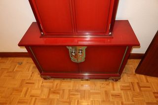 Mueble rojo armario
