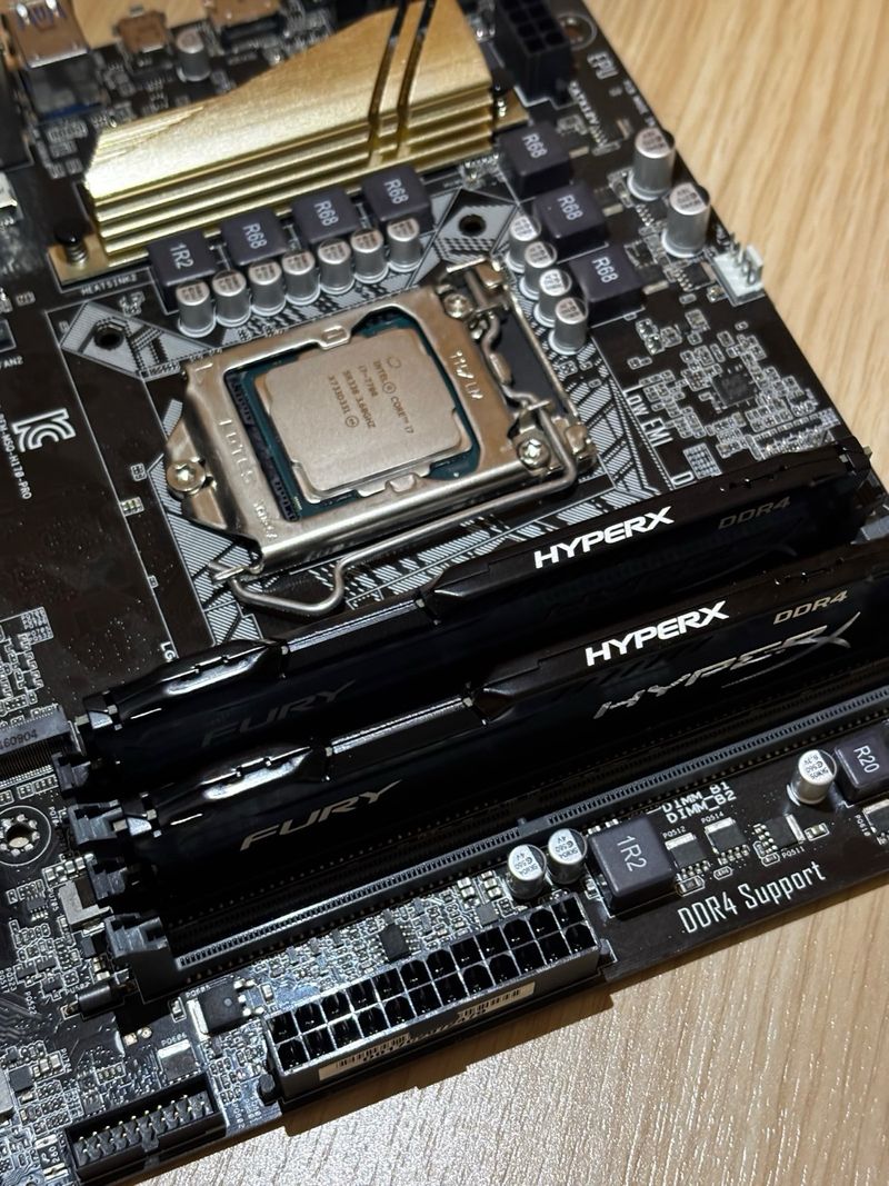 Pack CPU i7 7700 + Placa ASUS H170 + RAM DDR4 afbeelding 2