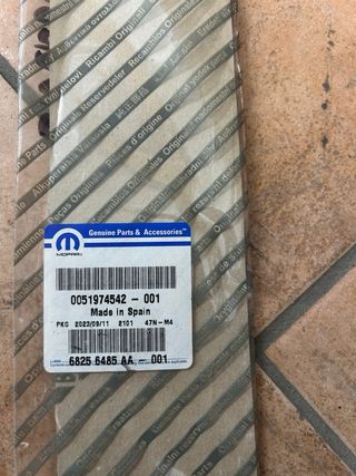 Scritta Limited Jeep Cromata