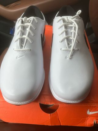 Zapatillas Golf Nike Blancas y Negras