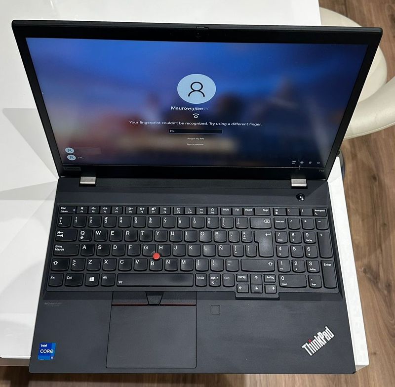 Lenovo Thinkpad T15 i7 15.6 IPS 16GB RAM 512GB SSD