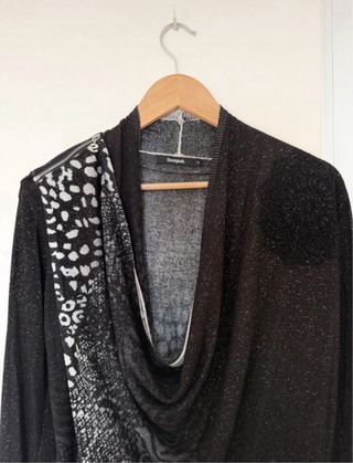 Jersey Desigual brillo negro y blanco