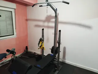 Máquina de gimnasio multifunción