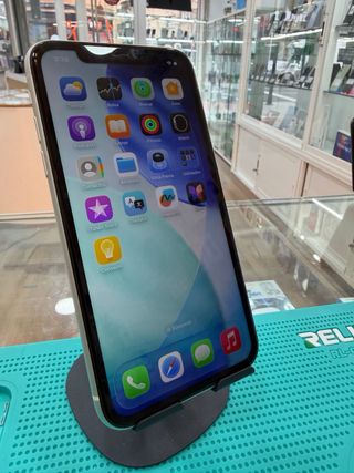 iPhone 11 64GB Blanco - 1 Año Garantía