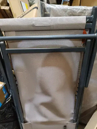 Tumbona de lona plastificada plegable