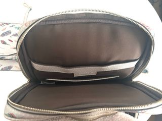 Mochila Parfois Estampado Plumas