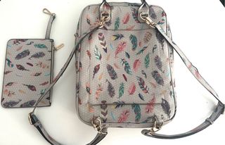 Mochila Parfois Estampado Plumas